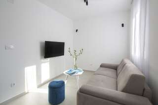 Апартаменты R-Apartments Будва Номер-студио Делюкс-1