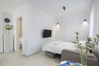 Апартаменты R-Apartments Будва Номер-студио Делюкс-3