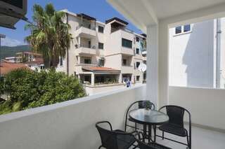 Апартаменты R-Apartments Будва Номер-студио Делюкс-11