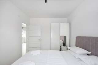 Апартаменты R-Apartments Будва Апартаменты с 2 спальнями-7