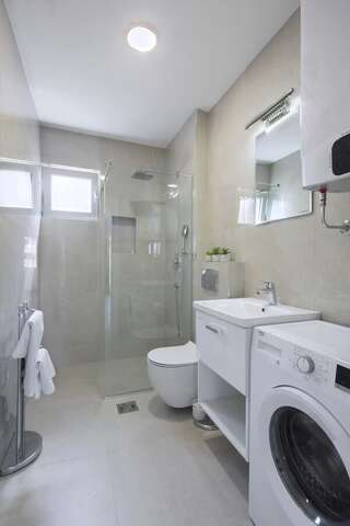 Апартаменты R-Apartments Будва Апартаменты с 2 спальнями-9